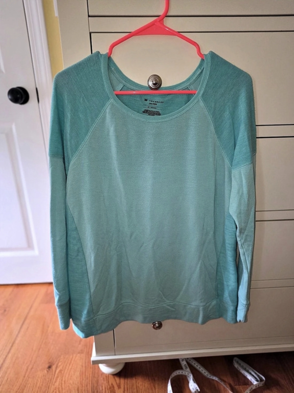 Tek Gear Women's Long Sleeve Sweatshirt in Green